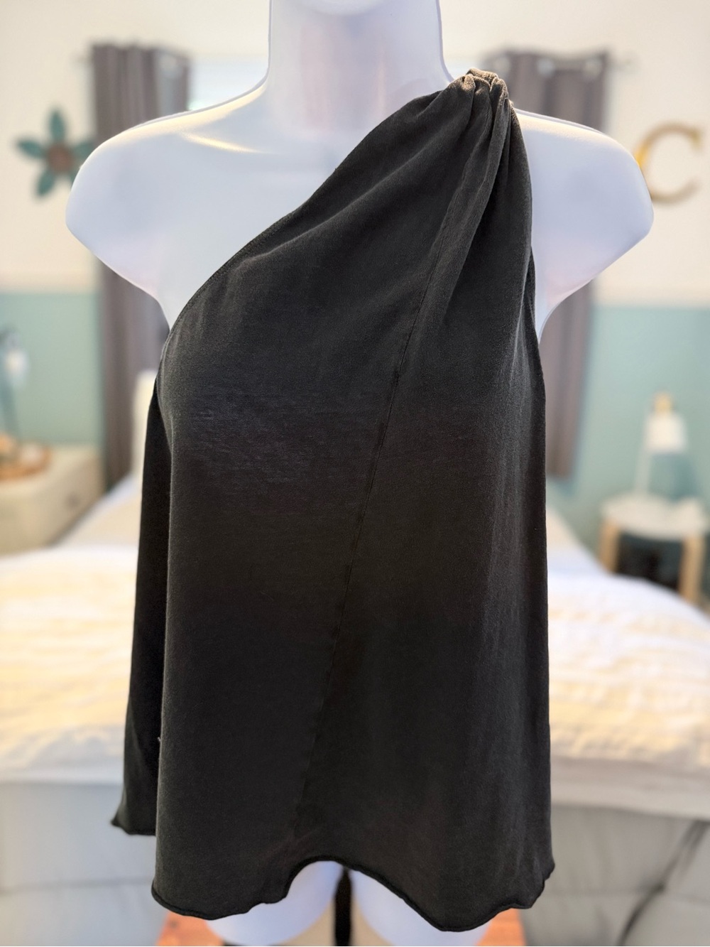 One-Shoulder Black Tank Top - Sleek Women's Summer Top